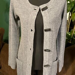 Ellen Tracy Gray Knit Sweater